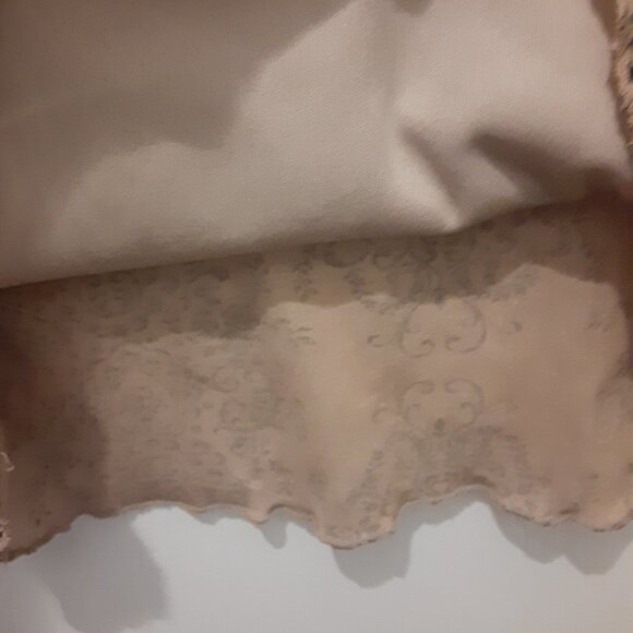 M Studio Flared Long Sleeved Top Beige with Black Damask Floral Design Medium - Picture 5 of 5